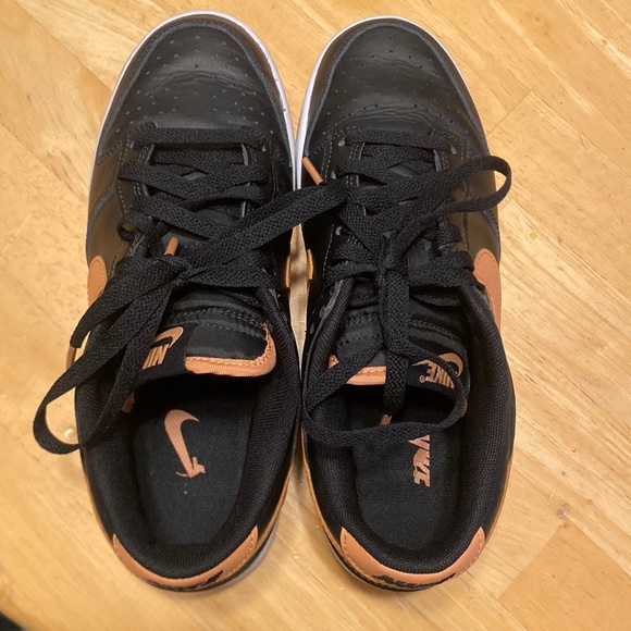 Nike dunks - Picture 2 of 6